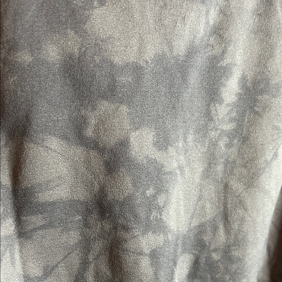 Zella Dark Gray Long Sleeve Tee Size M - Picture 10 of 10